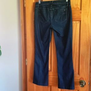 Joe's jeans .The Honey booty fit